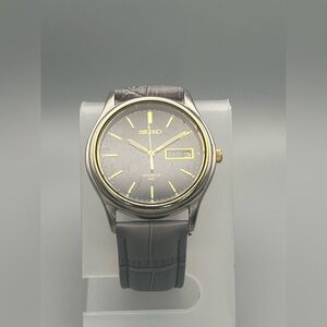 Vintage Seiko Sports 50 – Black & Gold Day/Date